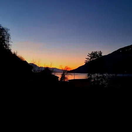 Sunsethuesli Därligen