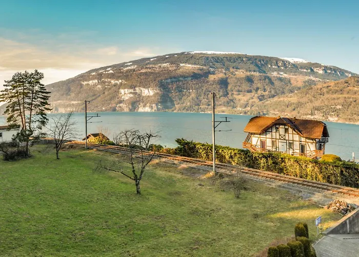 Sunsethuesli دارليغن